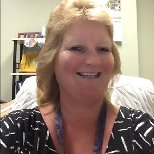 Meet your Posher, Lori